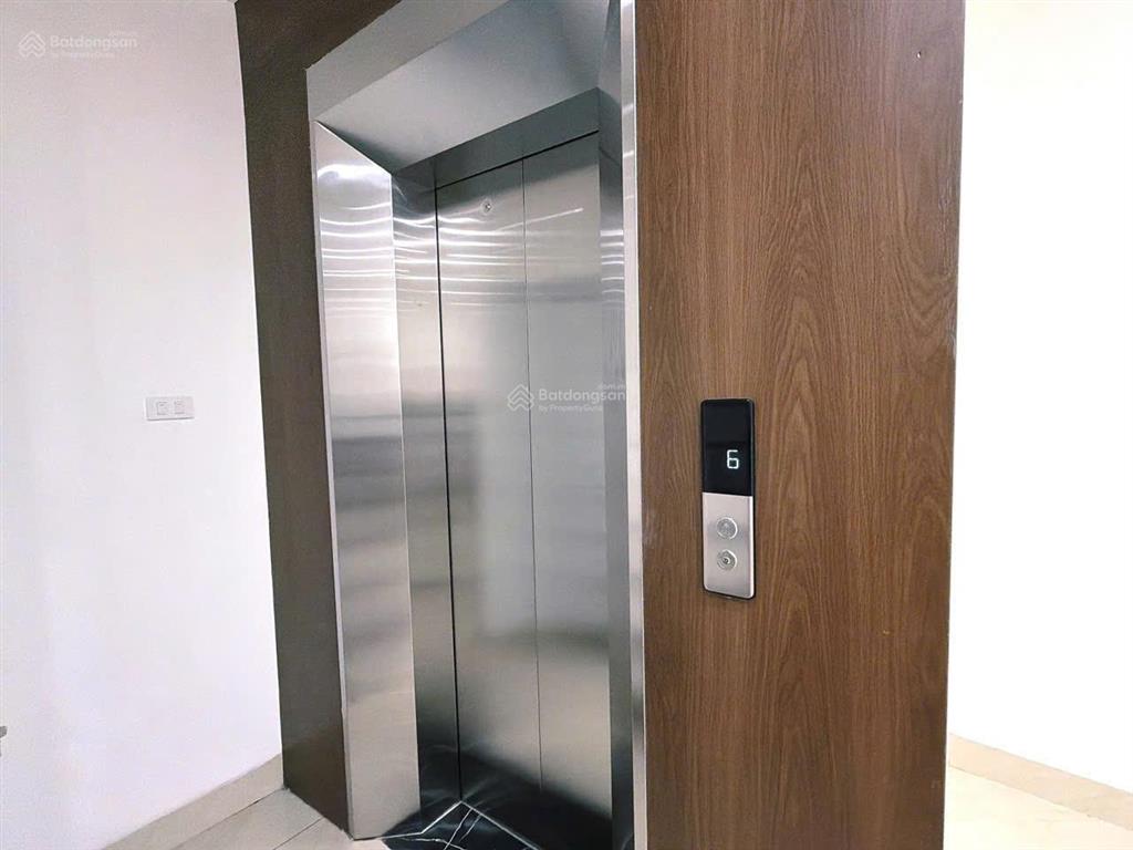 Bán nhà xây mới ngõ phố hoàng ngân, lê văn lương 6 tầng thang máy giá 13,5 tỷ