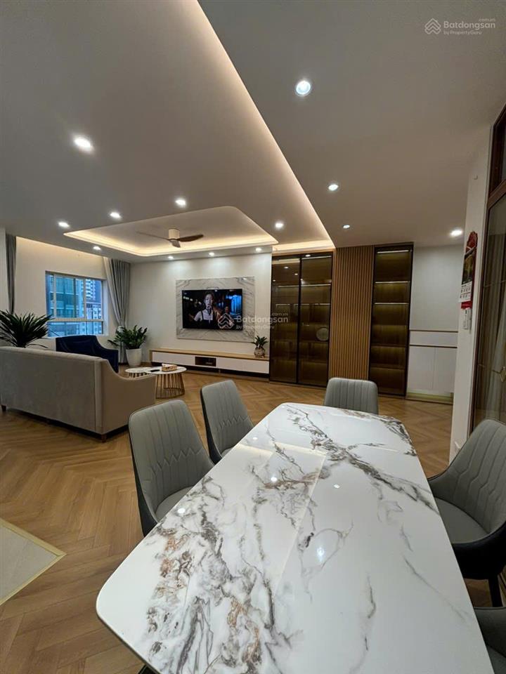 Bán căn hộ cao cấp 18t1 lê văn lương trung hòa nhân chính 116m2 căn góc 3 ngủ giá 10 tỷ
