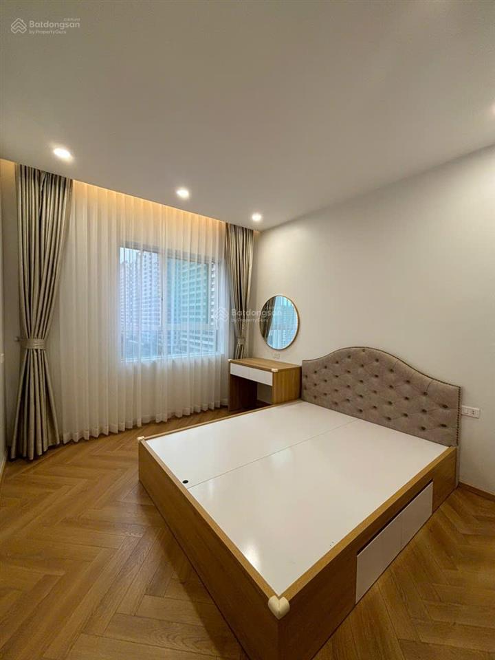 Bán căn hộ cao cấp 18t1 lê văn lương trung hòa nhân chính 116m2 căn góc 3 ngủ giá 10 tỷ