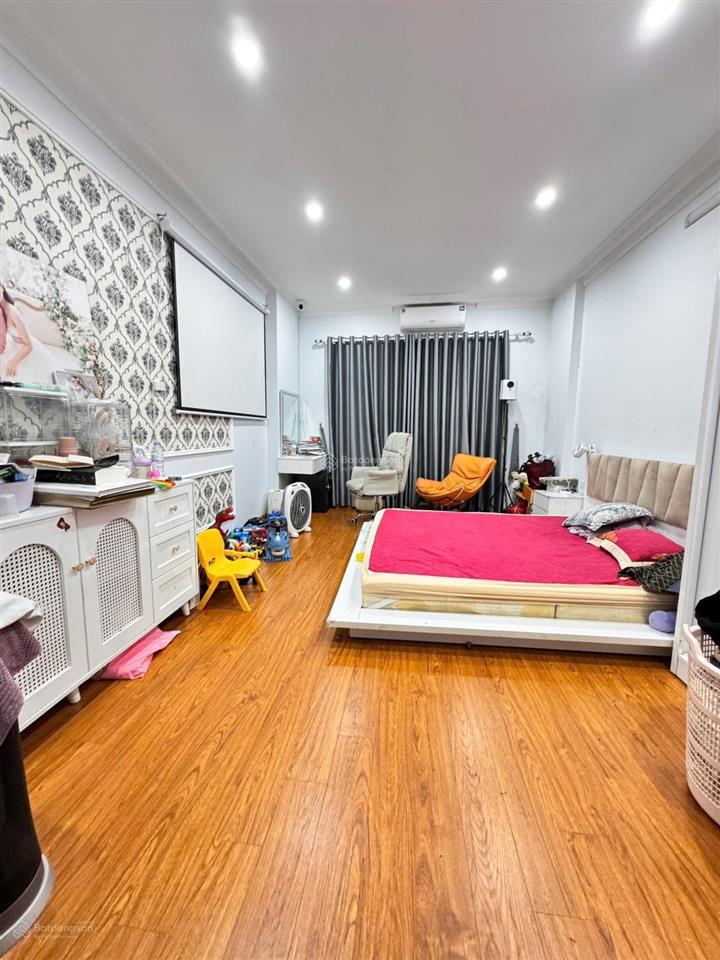 Bán nhà đẹp ngõ thịnh quang phố thái thịnh | 35m² x5 tầng | giá 8,5 tỷ