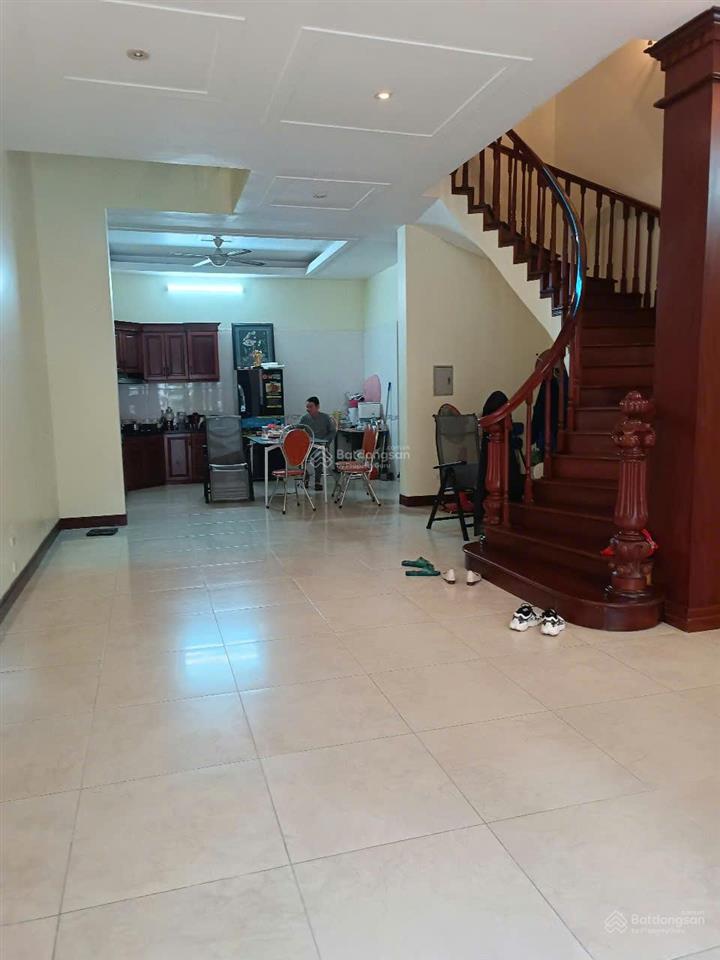 Cho thuê nhà ngõ 37 trần kinh xuyến, thông trung kính 80m² x 5 tầng, mt 6m, giá chỉ 38 triệu/th