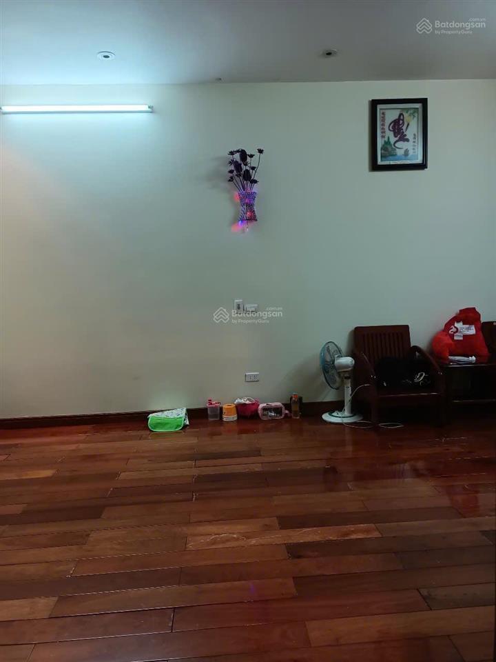 Cho thuê nhà phố trung kính, cầu giấy, 55m² x 4 tầng, đường 10m giá chỉ 28 triệu/tháng