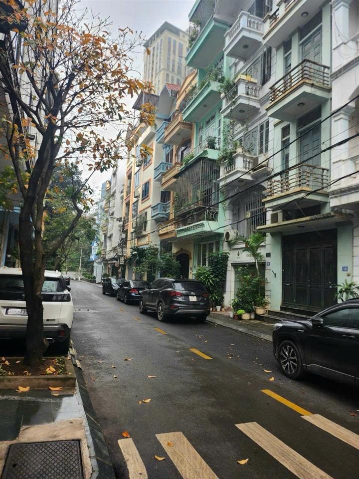 Cho thuê nhà phố trung kính, cầu giấy, 55m² x 4 tầng, đường 10m giá chỉ 28 triệu/tháng