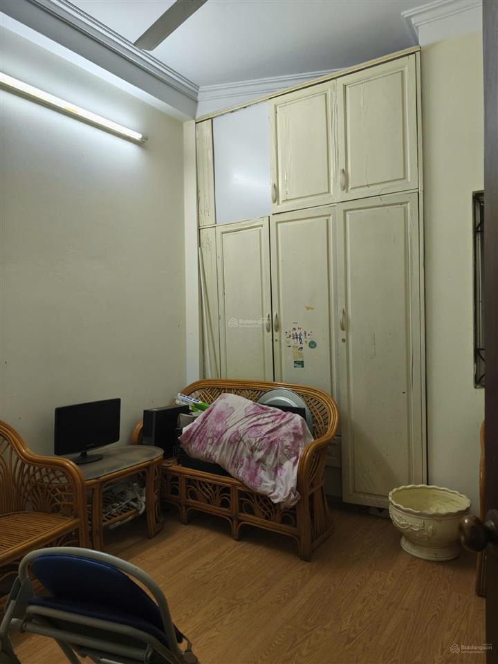 Cho thuê nhà phố nguyễn thị định, trung hòa, cầu giấy 42m2 x 5 tầng mt 4m giá 20 triệu/tháng