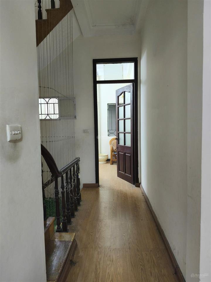 Cho thuê nhà phố nguyễn thị định, trung hòa, cầu giấy 42m2 x 5 tầng mt 4m giá 20 triệu/tháng