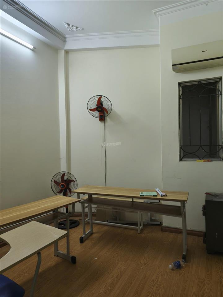 Cho thuê nhà phố nguyễn thị định, trung hòa, cầu giấy 42m2 x 5 tầng mt 4m giá 20 triệu/tháng