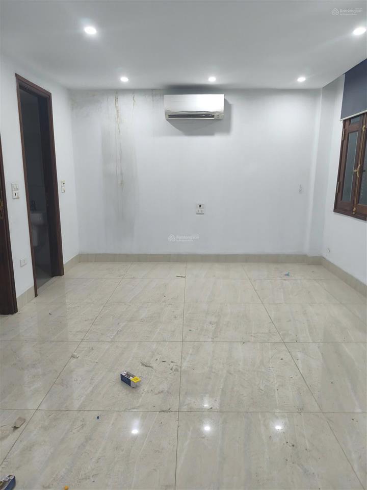 Cho thuê nhà khu 90 nguyễn tuân, thanh xuân 75m2 5 tầng mặt tiền 6m 40 triệu/tháng