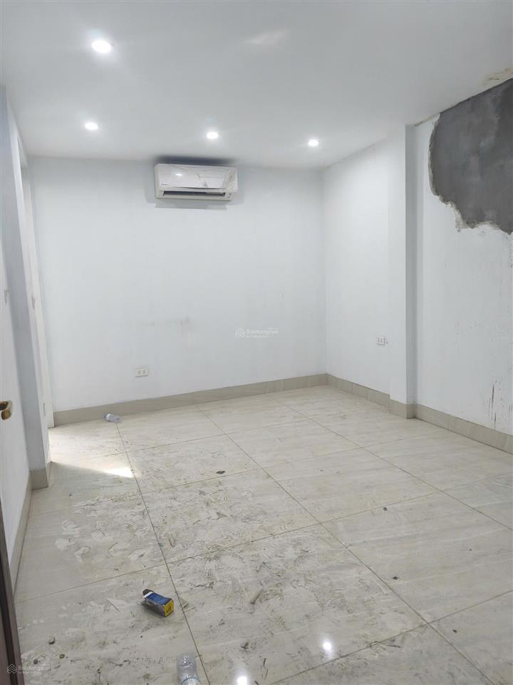 Cho thuê nhà khu 90 nguyễn tuân, thanh xuân 75m2 5 tầng mặt tiền 6m 40 triệu/tháng