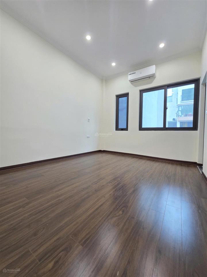 Bán nhà xây mới phố dương quảng hàm hai mặt ngõ đường ô tô 50m2 6 tầng giá 22 tỷ