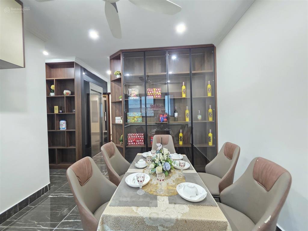 Bán nhà xây mới phố dương quảng hàm hai mặt ngõ đường ô tô 50m2 6 tầng giá 22 tỷ