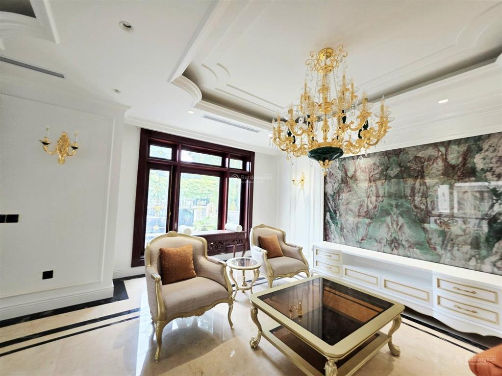 Bán biệt thự vinhomes gardenia  3 mặt thoáng  nội thất nhập đẳng cấp  môi trường sống lý tưởng.
