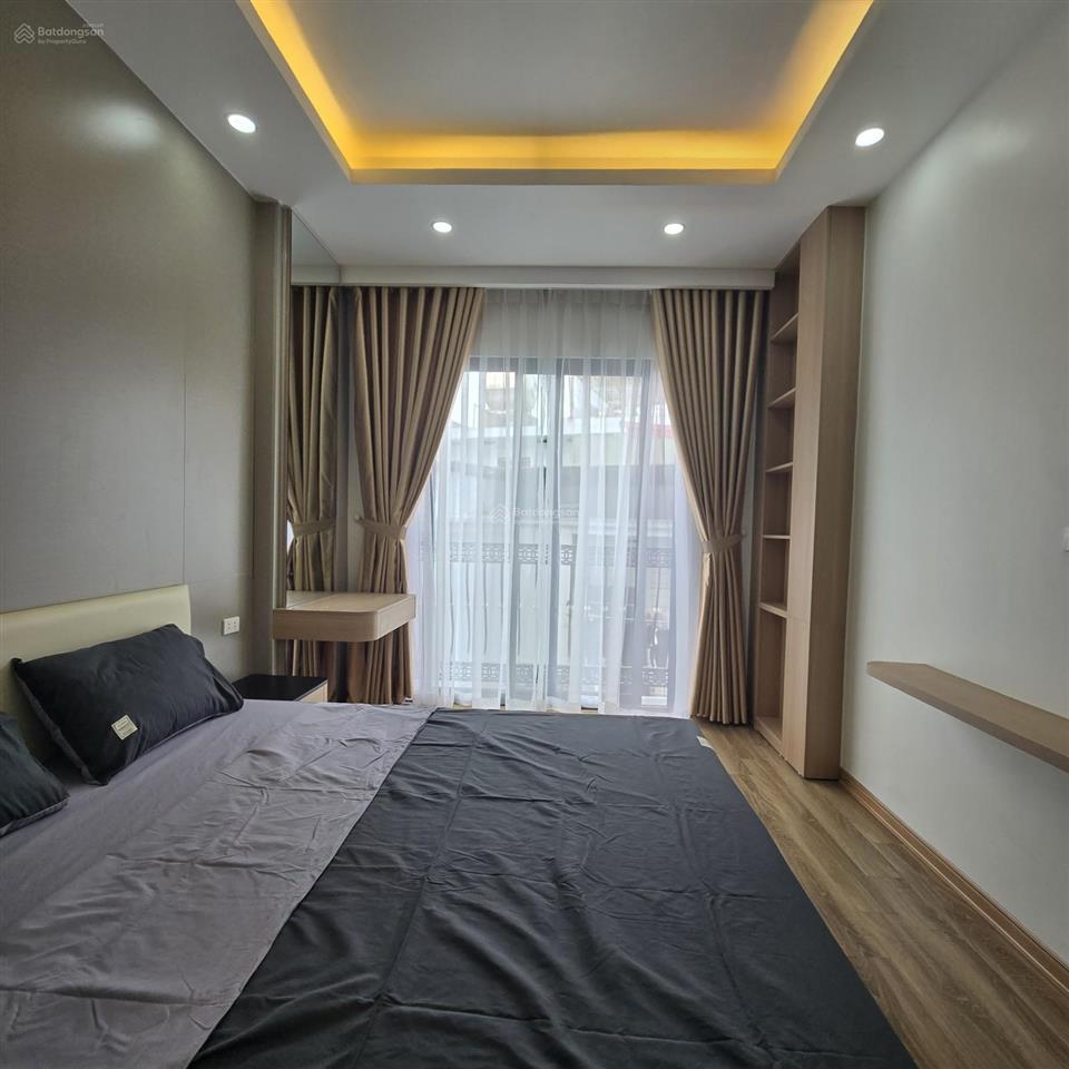Bán nhà phố yên hòa  cầu giấy  35m  6 tầng thang máy  nội thất mới  11,5 tỷ