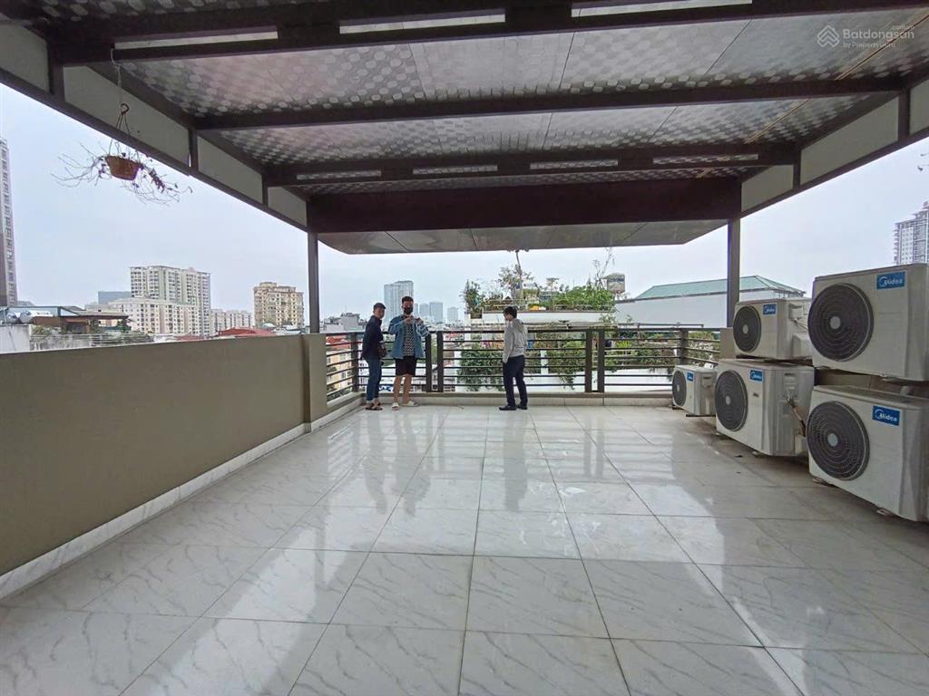 Cho thuê tòa nhà văn phòng kđt trung yên, cầu giấy 95m2 x 7 tầng thang máy thông sàn