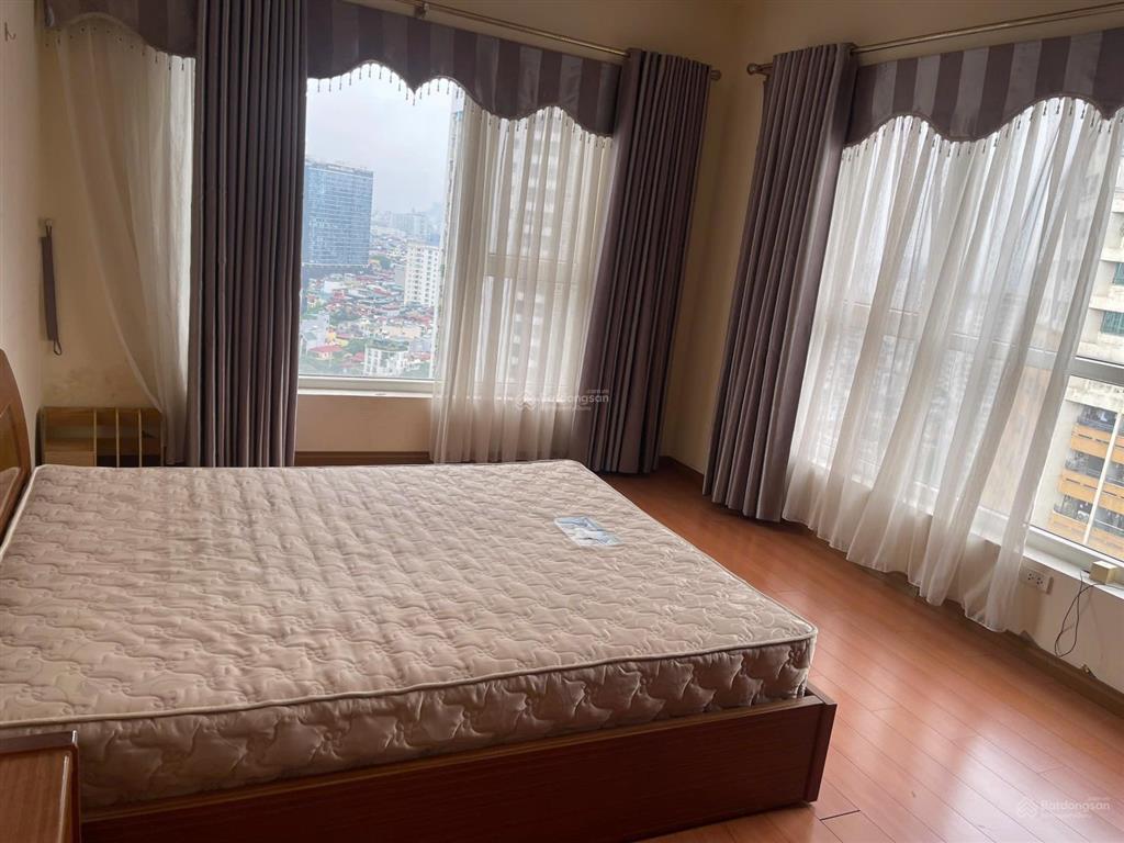 Bán căn hộ 152,5m tòa 29t2 n05 hoàng đạo thúy căn góc, 3pn, nhà đẹp giá 90 triệu/m