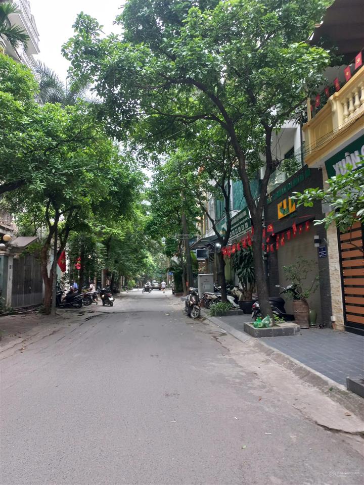 Cho thuê tòa nhà 7 tầng trung kính, yên hòa 76m, thang máy, hầm, sàn thông 75 triệu/tháng