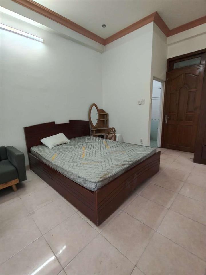 Cho thuê căn hộ đầy đủ nội thất