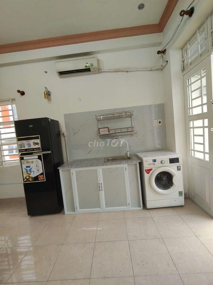 Cho thuê căn hộ đầy đủ nội thất