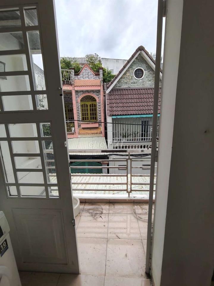 Cho thuê căn hộ đầy đủ nội thất