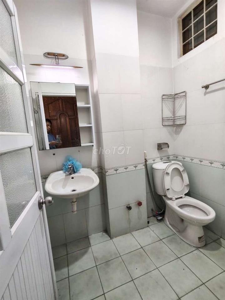 Cho thuê căn hộ đầy đủ nội thất