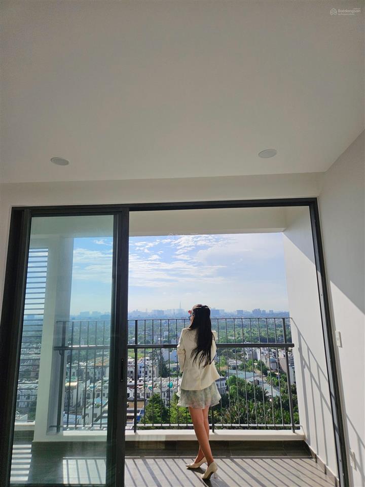 Bán căn góc penthouse duplex 4pn4wc mt eastmark city 200m2 giá chỉ 12ty5 sổ sẵn