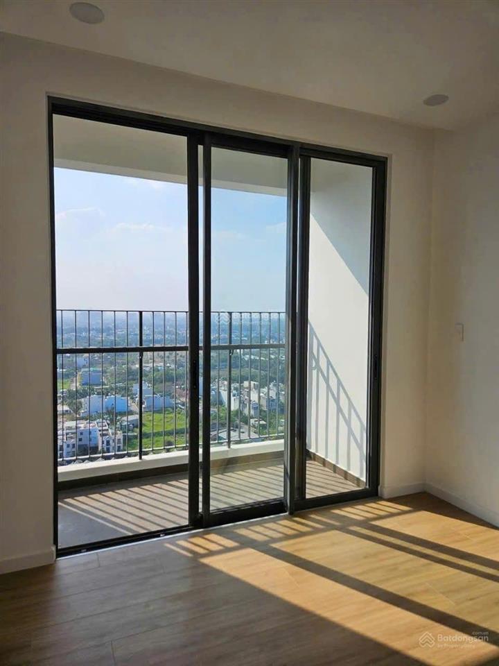 Bán căn góc penthouse duplex 4pn4wc mt eastmark city 200m2 giá chỉ 12ty5 sổ sẵn