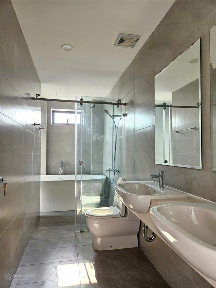 Bán căn góc penthouse duplex 4pn4wc mt eastmark city 200m2 giá chỉ 12ty5 sổ sẵn