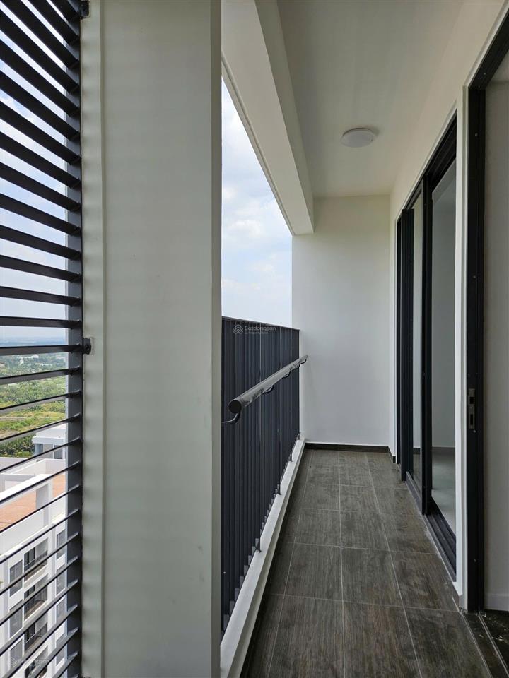 Cần bán gấp căn 2pn 2wc mt eastmark city 73,4m² giá chỉ 3 tỷ 99 có sẵn hđ thuê 7tr/tháng