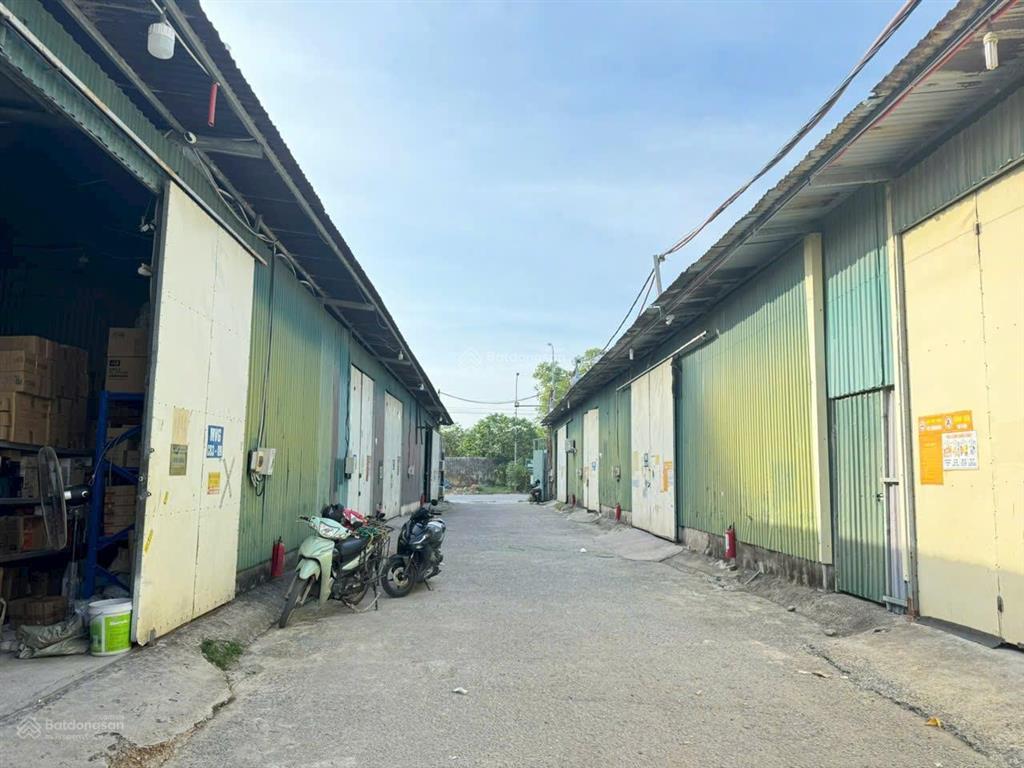 Cho thuê kho 400m2 tân triều  thanh trì, xe cont đỗ cửa.  0941 165 ***