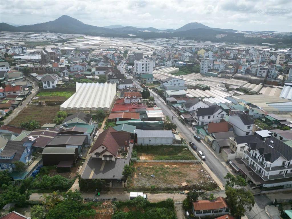 Lô đất 2 mặt tiền đường chính | cách hồ 3km | giá tốt khu vực!