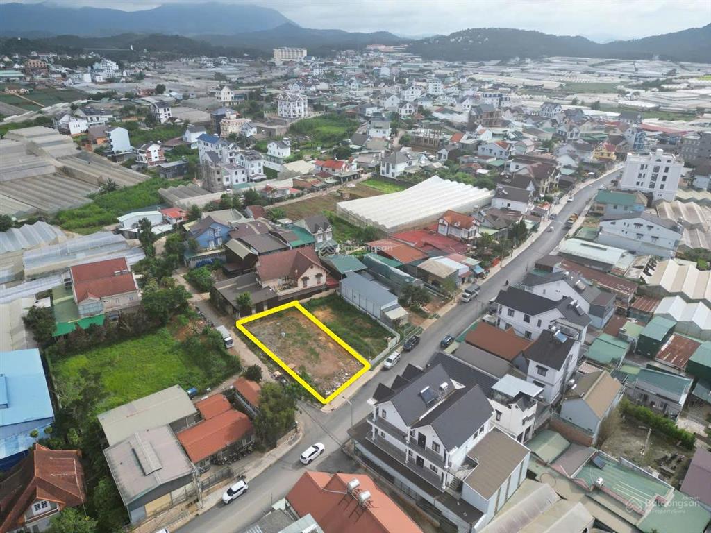 Lô đất 2 mặt tiền đường chính | cách hồ 3km | giá tốt khu vực!