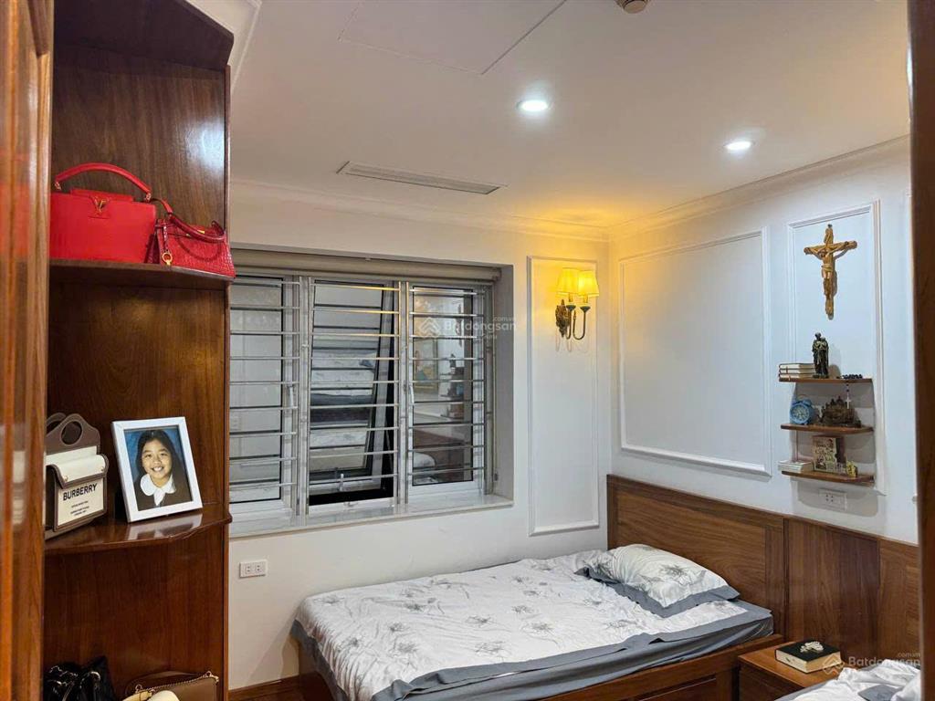 Bán căn hộ g3  khu đô thị ciputra hà nội 123m2 đủ nội thất gỗ sang trọng