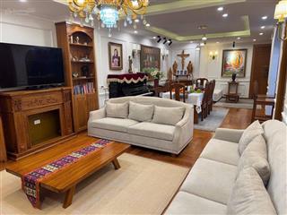 Bán căn hộ g3  khu đô thị ciputra hà nội 123m2 đủ nội thất gỗ sang trọng