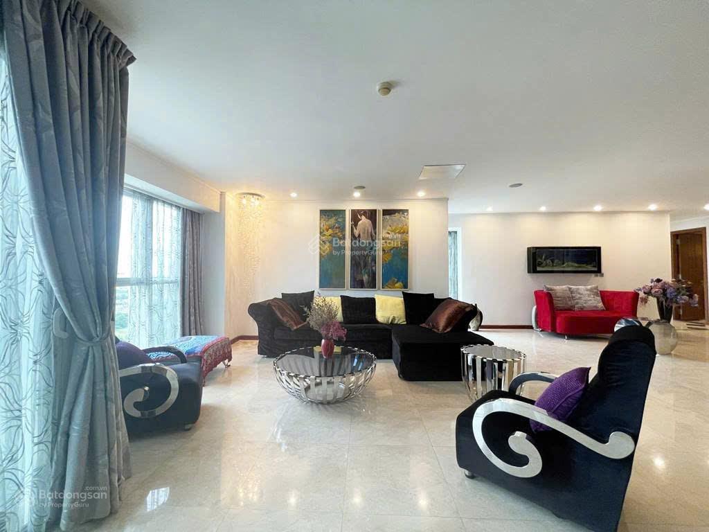 Bán căn hộ tòa l ciputra hà nội 267m², 4pn, view sân golf siêu đẹp, sổ đỏ chính chủ