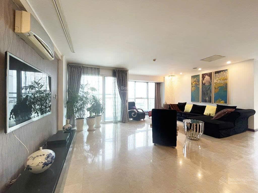 Bán căn hộ tòa l ciputra hà nội 267m², 4pn, view sân golf siêu đẹp, sổ đỏ chính chủ