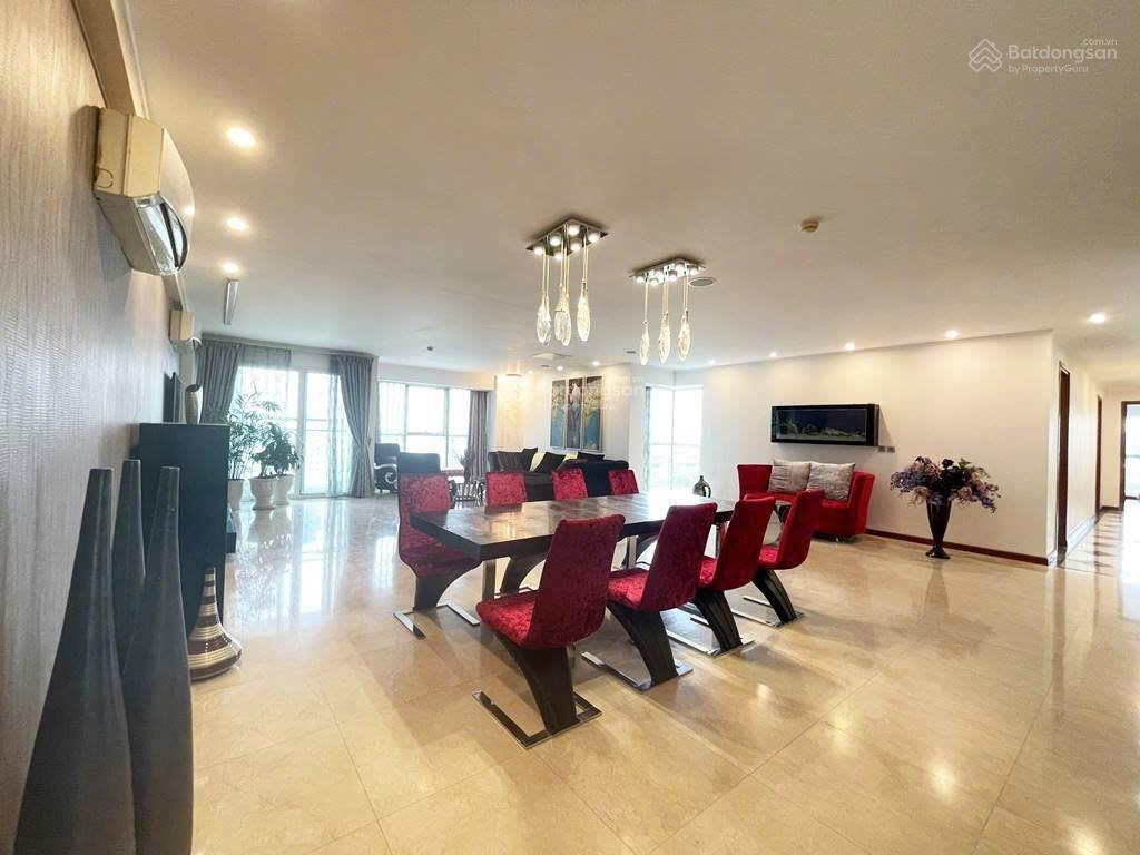 Bán căn hộ tòa l ciputra hà nội 267m², 4pn, view sân golf siêu đẹp, sổ đỏ chính chủ