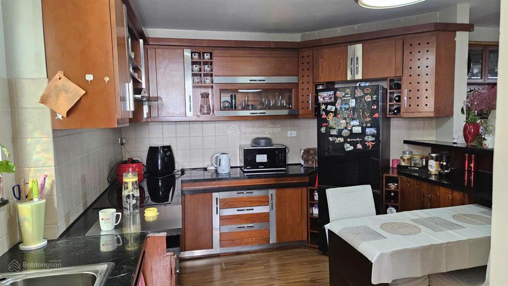 Bán căn hộ tòa e ciputra hà nội 153m2 3pn đủ đồ, sổ đỏ chính chủ  giá 100 tr/m2