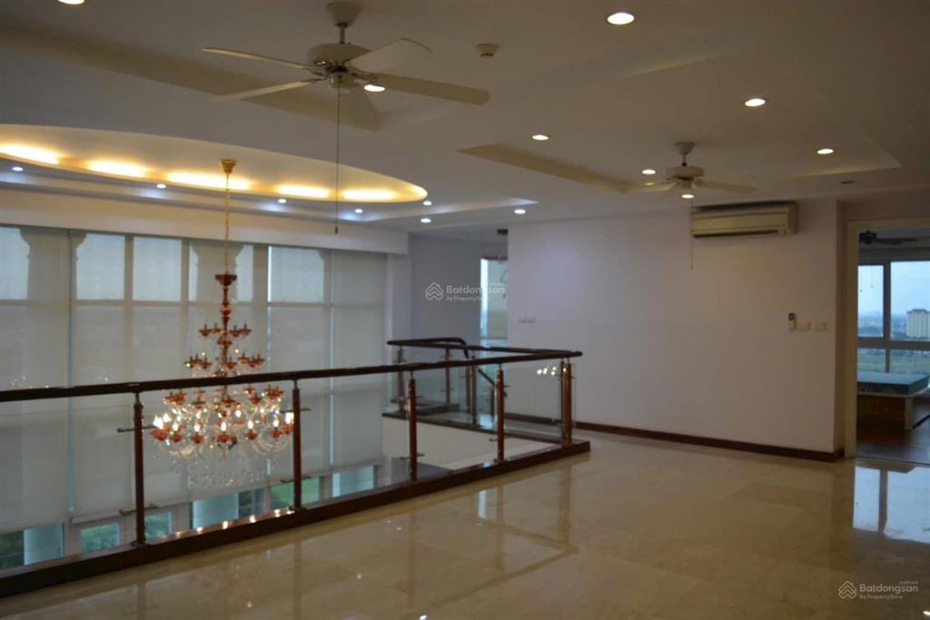 Em bán nhanh căn penthouse tòa p1 ciputra view công viên 65ha
