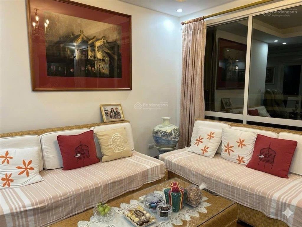 Bán căn hộ tòa g2, ciputra 150m2  giá chỉ 11 tỷ