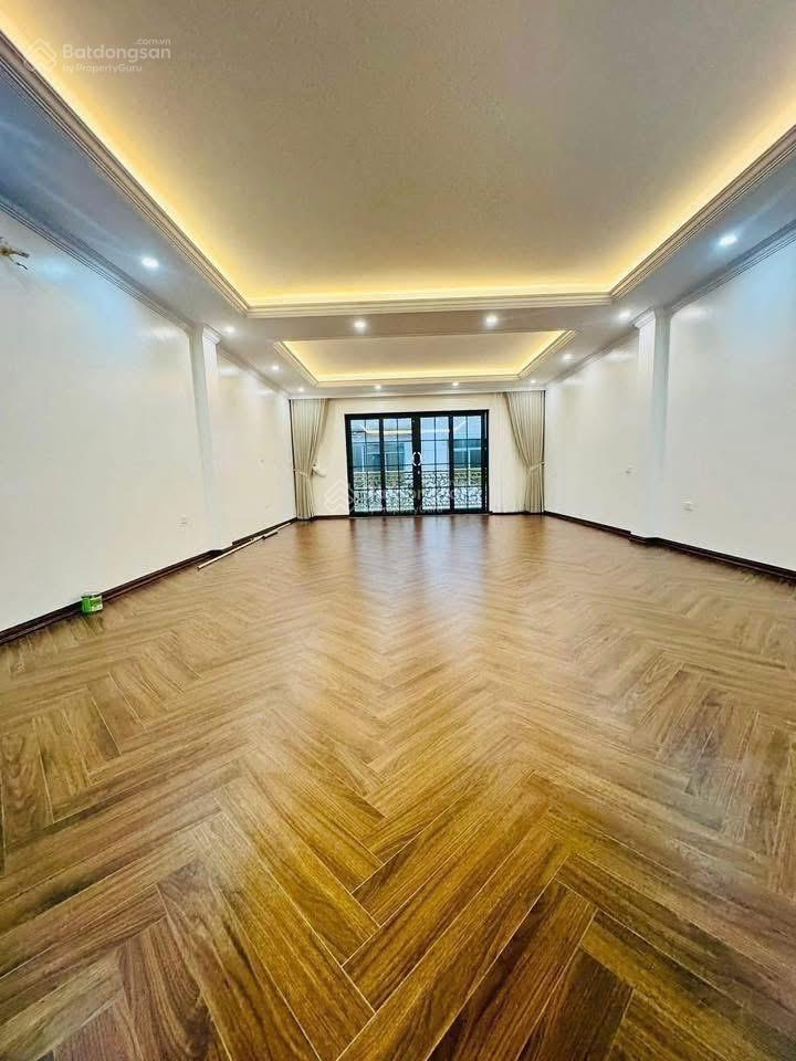 Bán nhà 7 tầng thang máy, mặt ngõ ôtô tránh kinh doanh phố tam trinh. dt74m2  mt5,5m 28,6 tỷ.