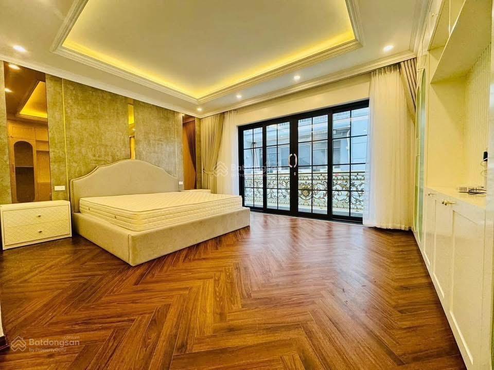 Bán nhà 7 tầng thang máy, mặt ngõ ôtô tránh kinh doanh phố tam trinh. dt74m2  mt5,5m 28,6 tỷ.
