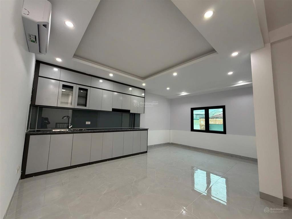 Bán nhà 5 tầng thang máy phố kim ngưu. nhà xây mới, gần phố. 41m2  mt 6,8m. sổ vuông