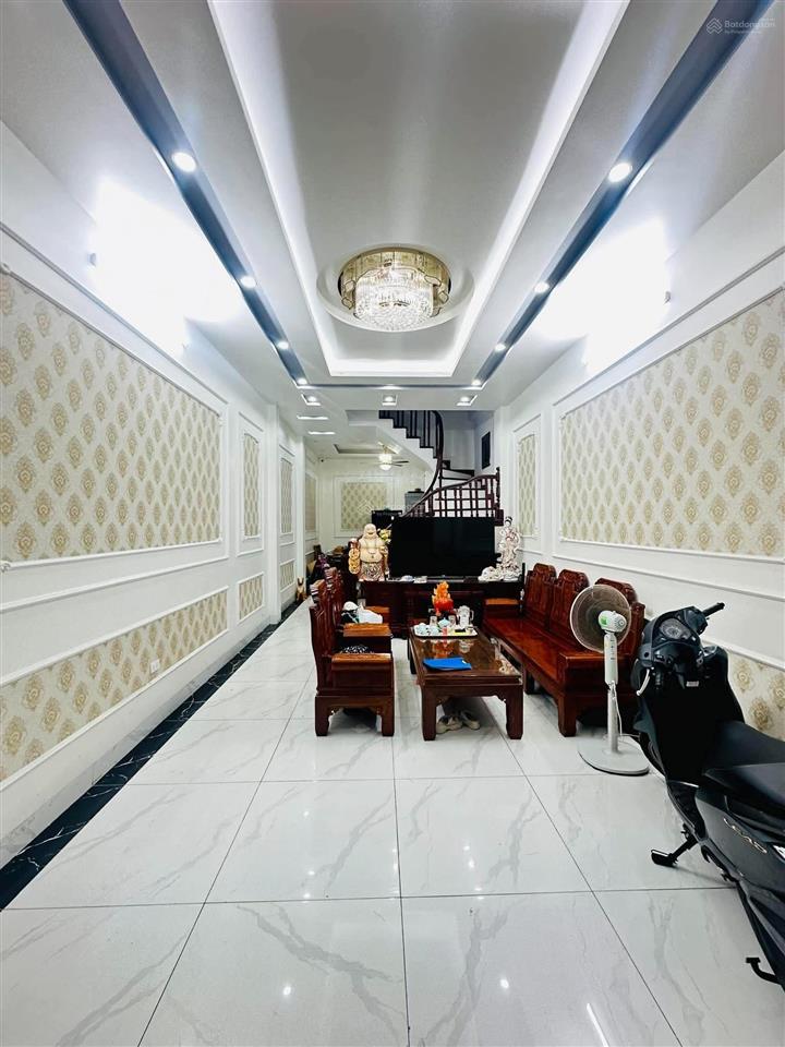 Chào bán nhà 4 tầng siêu đẹp hoàng mai. mặt ngõ thông rộng, nhìn thẳng ra phố. sổ vuông, không qh.