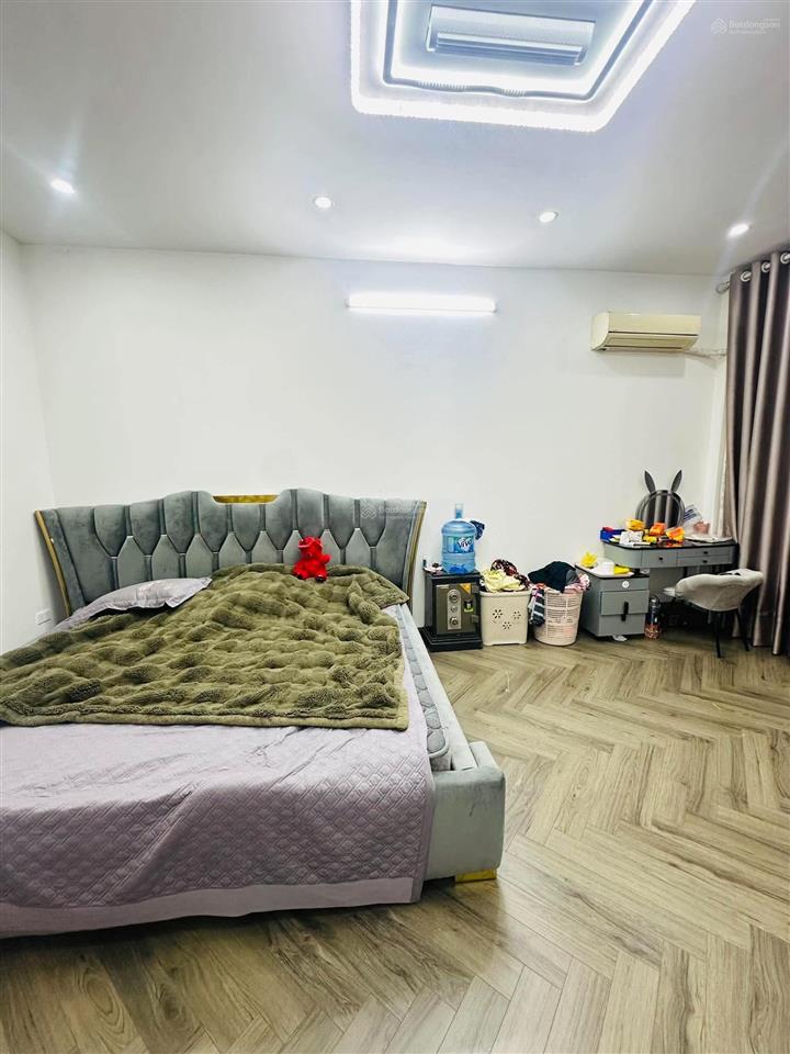 Chào bán nhà 4 tầng siêu đẹp hoàng mai. mặt ngõ thông rộng, nhìn thẳng ra phố. sổ vuông, không qh.