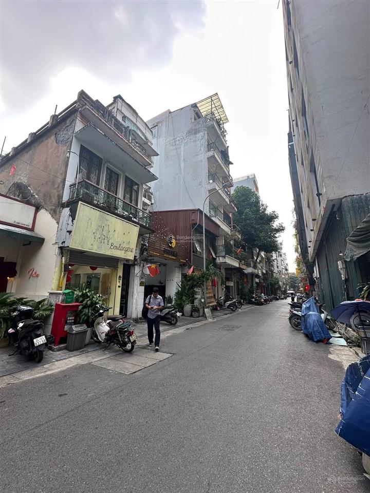 Bán nhà c4 mặt phố nam ngư  hoàn kiếm. 1 sổ 1 chủ vuông vắn, không quy hoạch