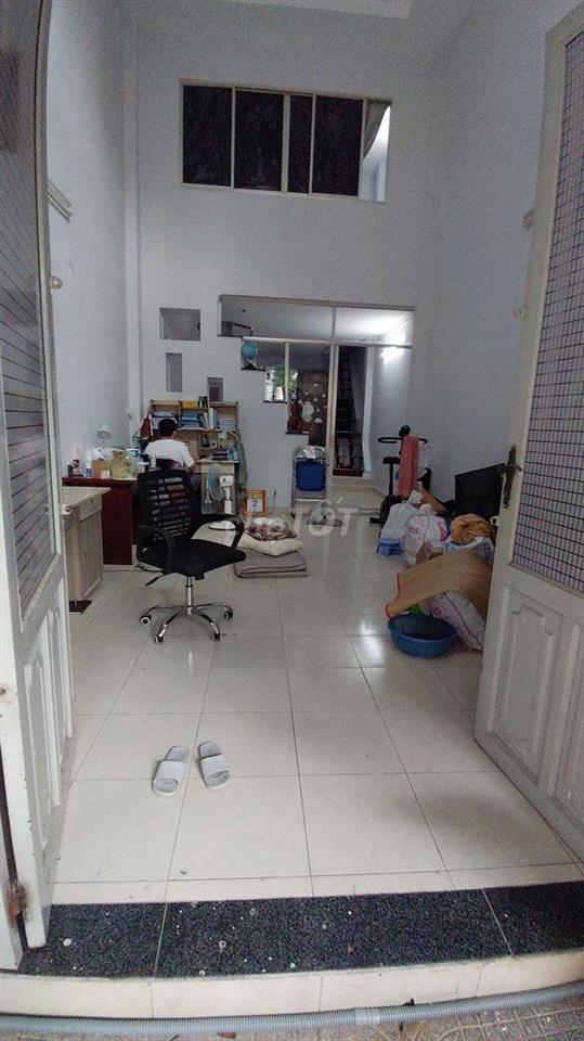 CHO THUÊ NHÀ 4 X 18M TRỆT LỬNG ĐÚC 1PN 1VC CÓ SÂN P.TÂY THẠNH 