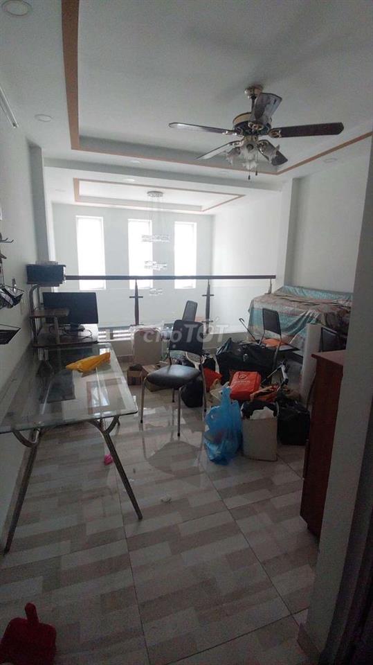 CHO THUÊ NHÀ 4 X 15M TRỆT LỬNG 2LẦU 4PN MỚI SƠN SỬA LẠI MỚI ĐẸP 100% 