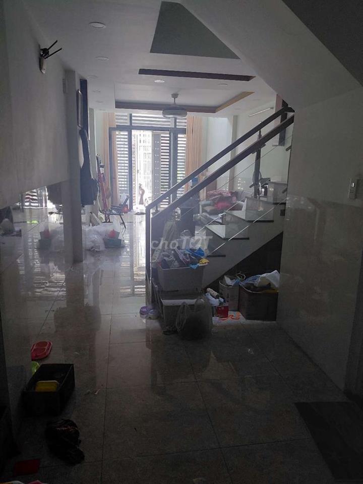 CHO THUÊ NHÀ 4 X 15M TRỆT LỬNG 2LẦU 4PN MỚI SƠN SỬA LẠI MỚI ĐẸP 100% 