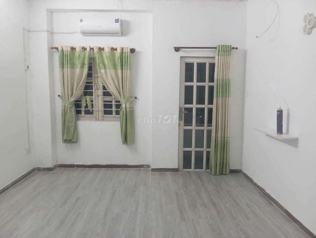 CHO THUÊ NHÀ MẶT TIỀN ĐƯỜNG KHU NỌI BỘ TÂY 4 X 13M TRỆT 2 LẦU 2PN, 3VC