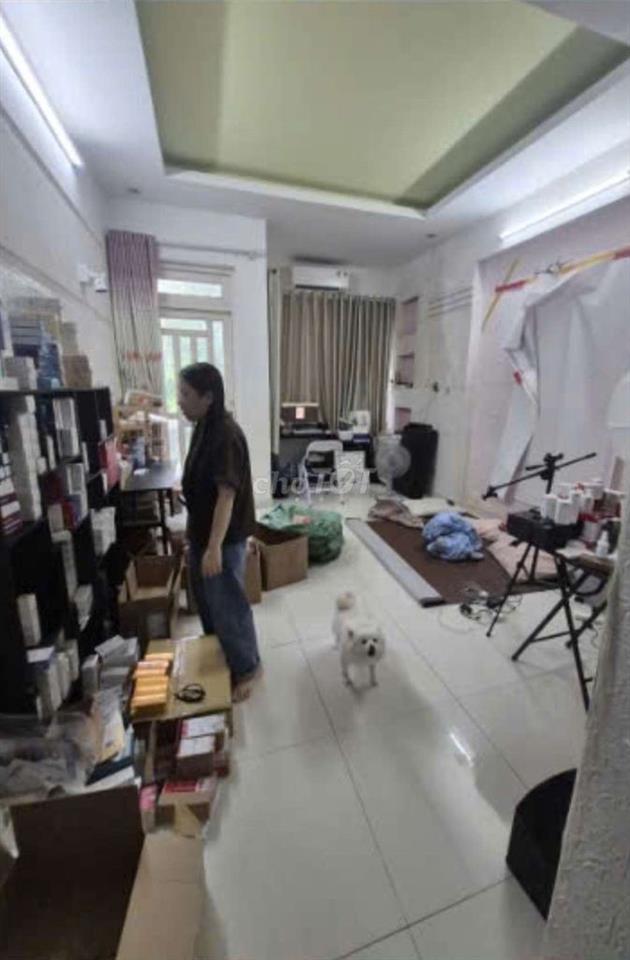 CHO THUÊ NHÀ MẶT TIỀN ĐƯỜNG KHU NỌI BỘ TÂY 4 X 13M TRỆT 2 LẦU 2PN, 3VC