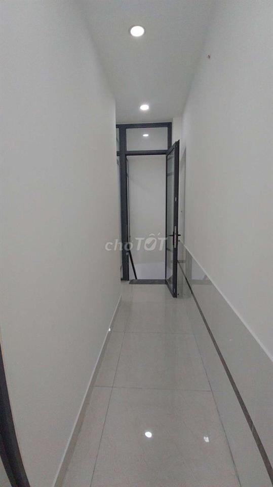 CHO THUÊ NHÀ 4,5 X 16M TRỆT LẦU 3PN, 2VC MỚI 100% SÁT TÂY THẠNH 